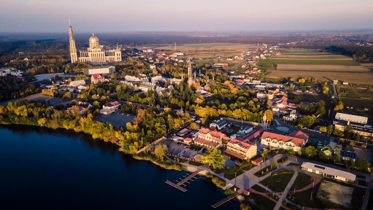Hotel Stara Gorzelnia Лихень Экстерьер фото