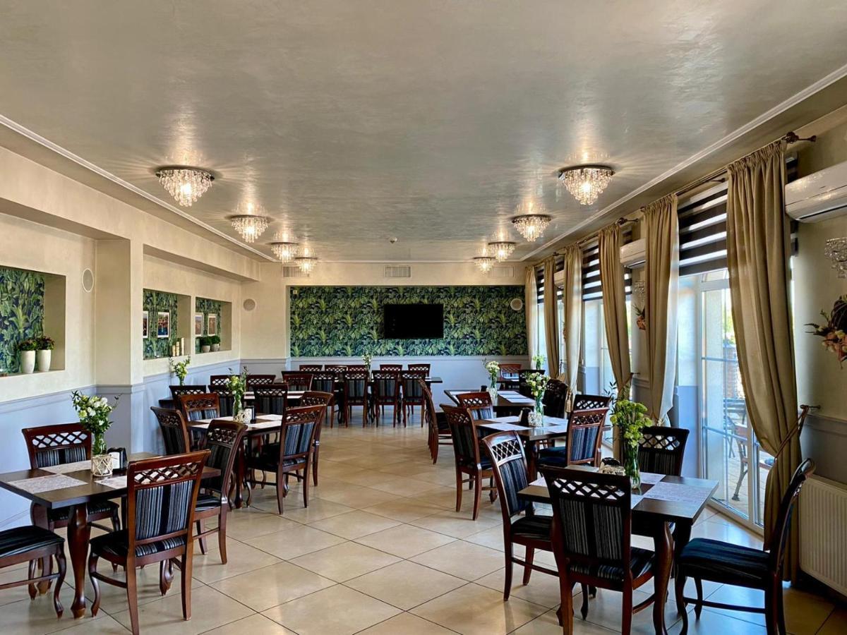 Hotel Stara Gorzelnia Лихень Экстерьер фото