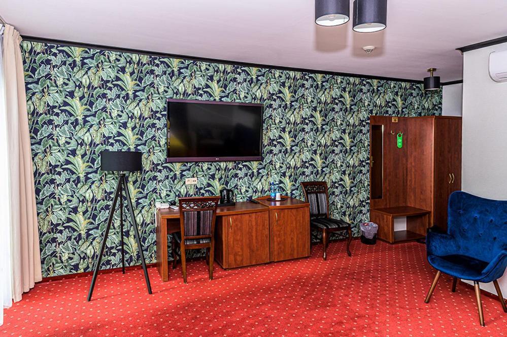Hotel Stara Gorzelnia Лихень Экстерьер фото